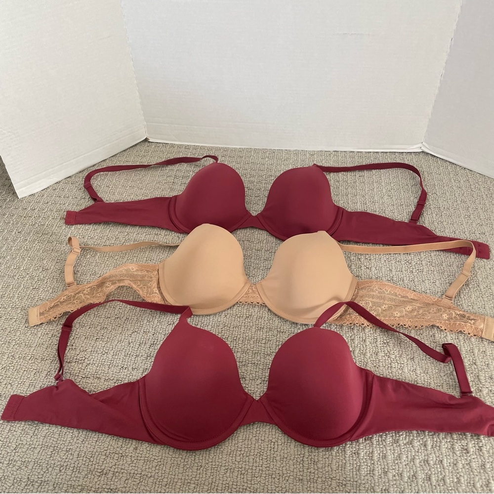 3 NWOT women’s GAP Body bras